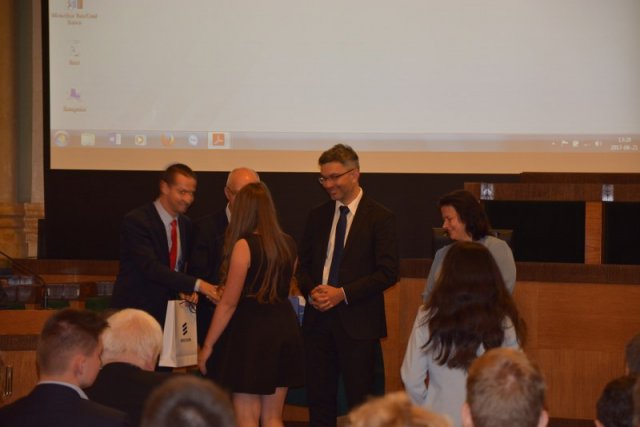 Weronika Mróz – laureatką konkursu Zobaczyć matematykę!!!
